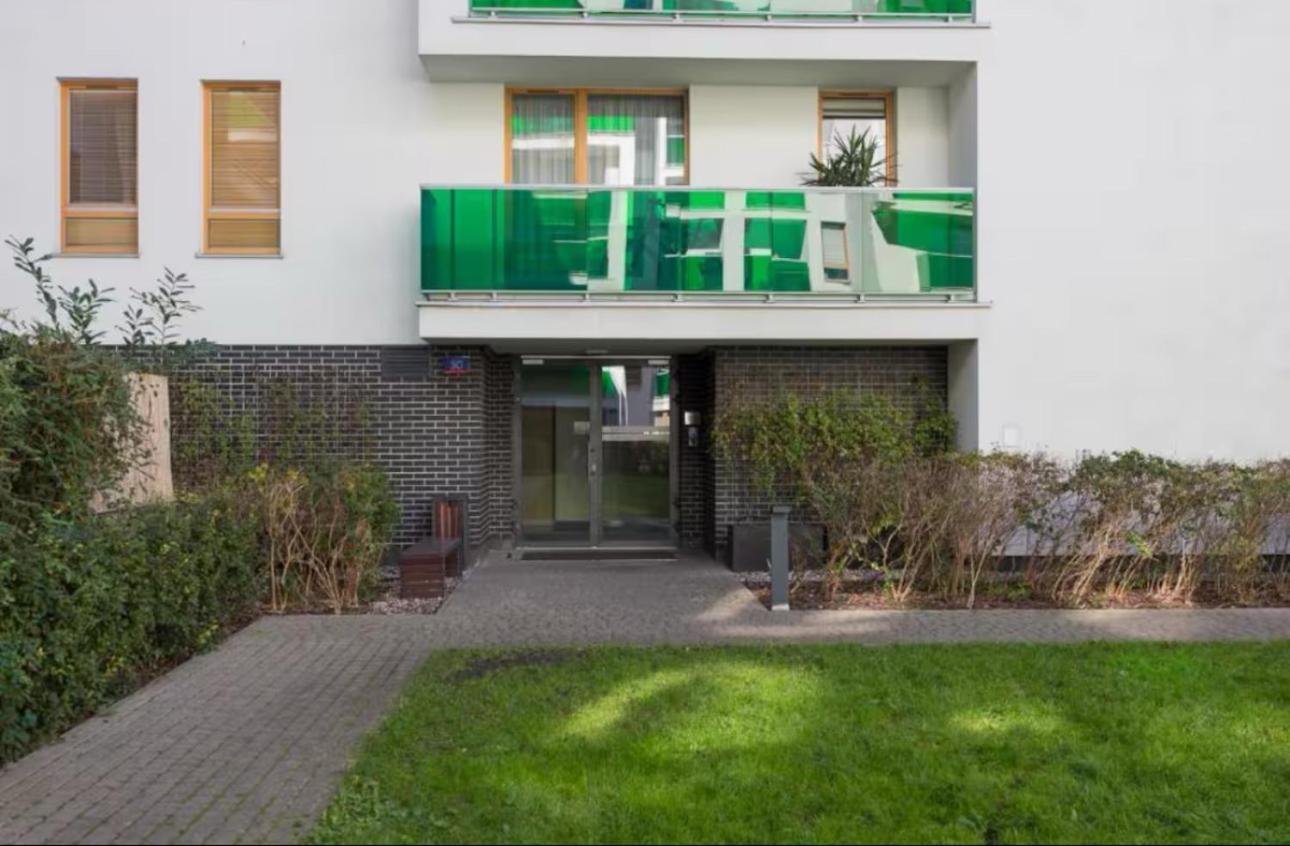 Shiraz Trio Apartament Варшава Екстер'єр фото